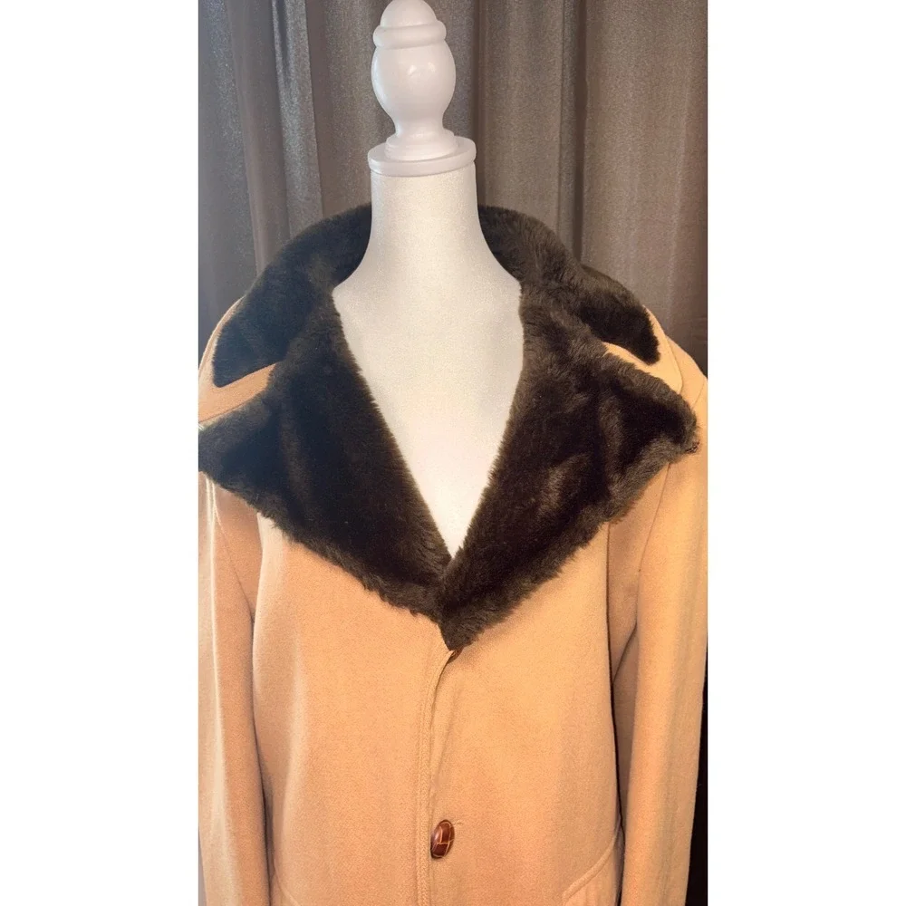 Woolrich Wool Men's 1980's Blend Long Coat Size 44 Camel Brown Faux Fur Overcoat